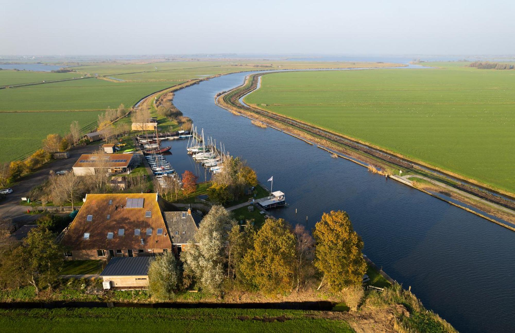 Bed and Breakfast Rufus Aan Het Water Boornzwaag over de Wielen Exterior foto